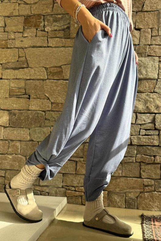 The Sunday Morning 7/8 Twist Pant Denim Melange